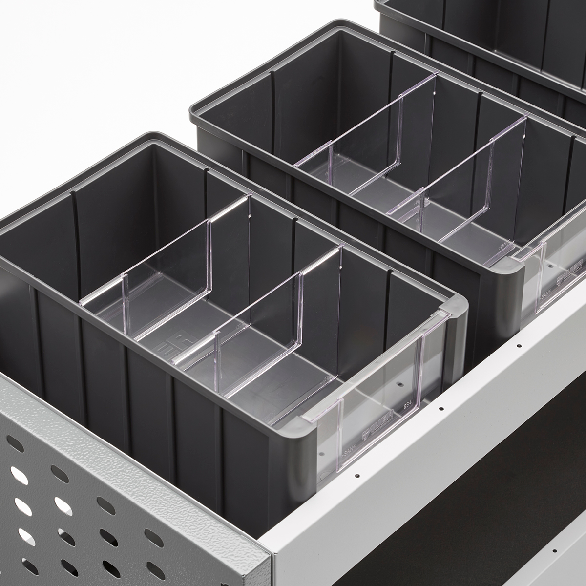 Long Wheelbase - High Roof (L3H3) photo 1